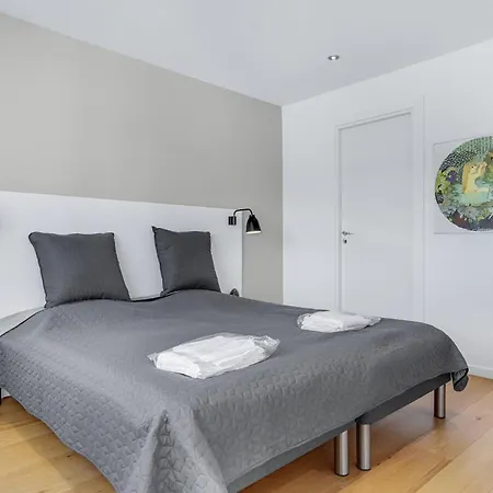 Apartament 2 Bedroom Cozy In *